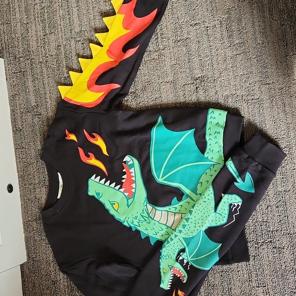NEW H&M 2-piece dragon printed set - Picture 2 of 11